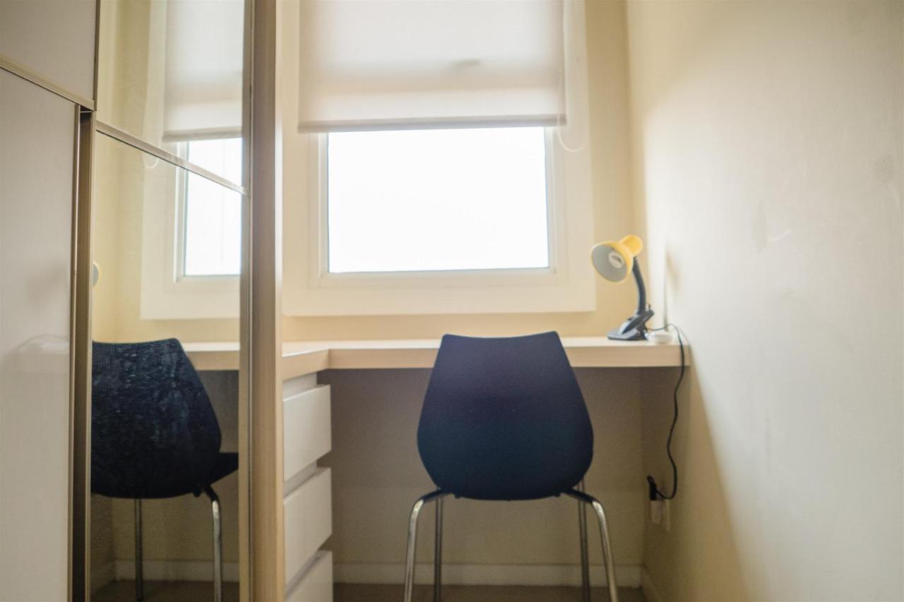 Apartemen Compact 2br With Sofa Bed At Parahyangan By Travelio